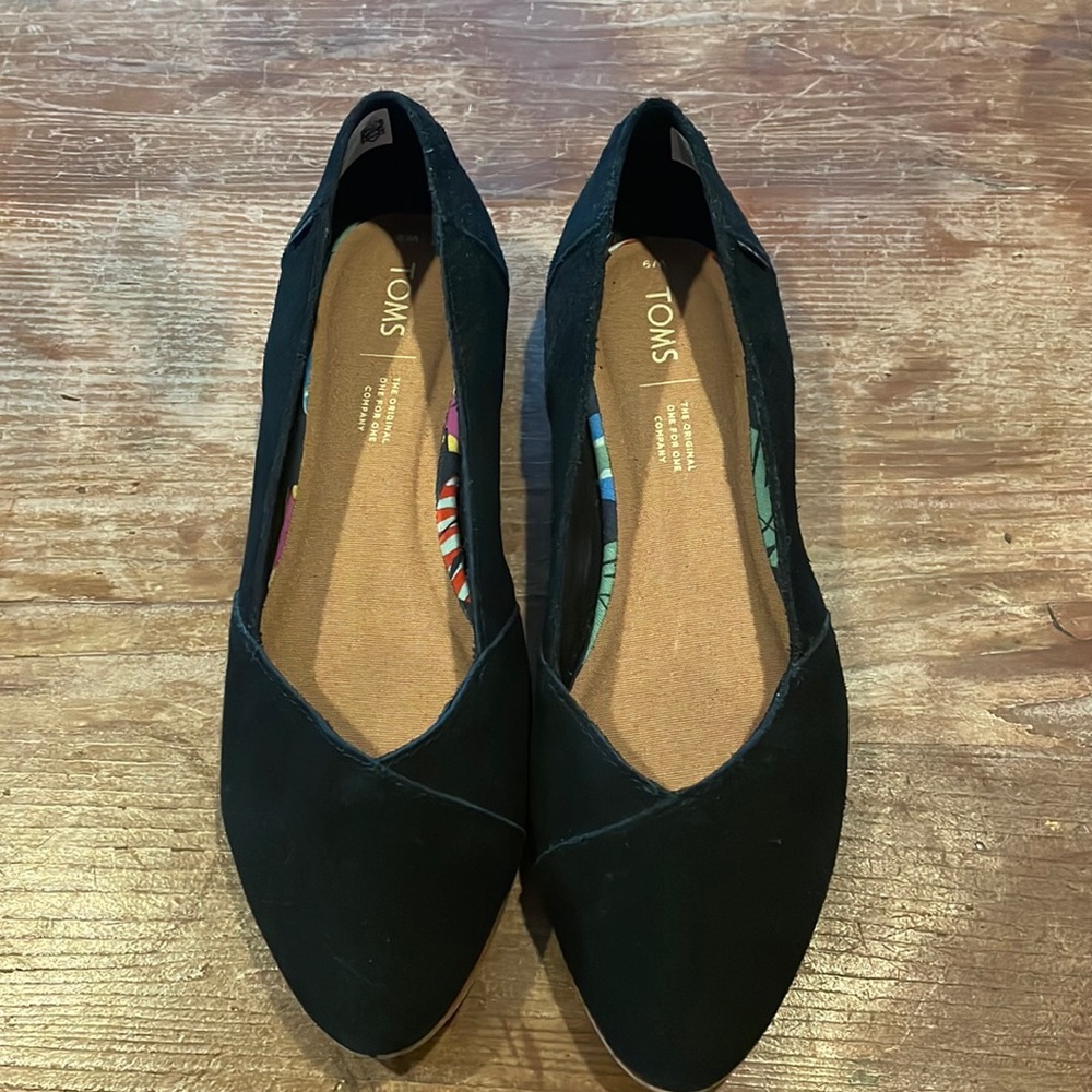 Like new TOMS Jutti Neat Flat